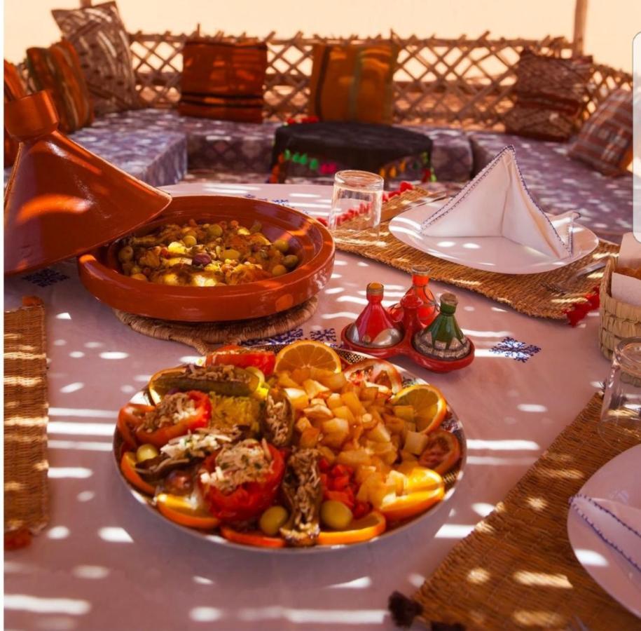 Sahara Family Camp เมอร์ซูกา ภายนอก รูปภาพ